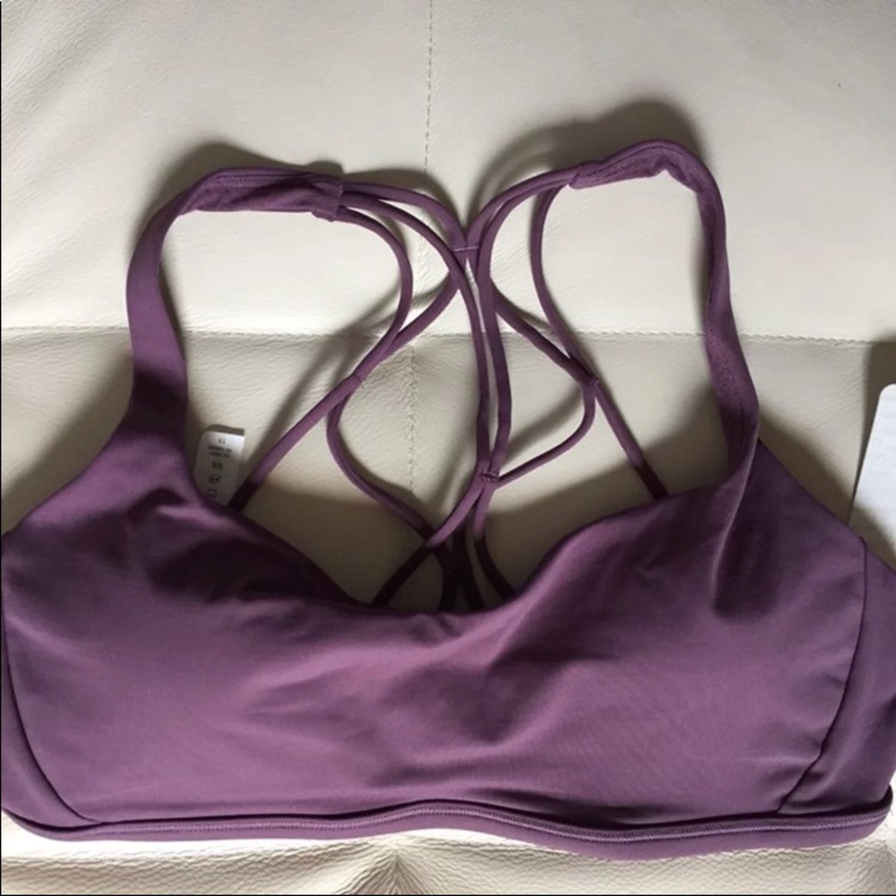 FIRM PRICE NWT LULULEMON FREE TO BE ZEN BRA - - 10 - Picture 2 of 5